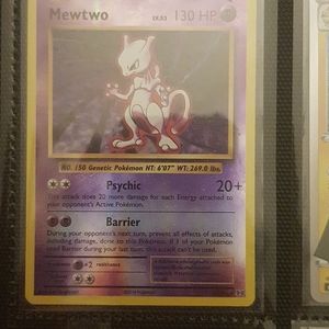 Pokemon Ultra rare Halo 51/108